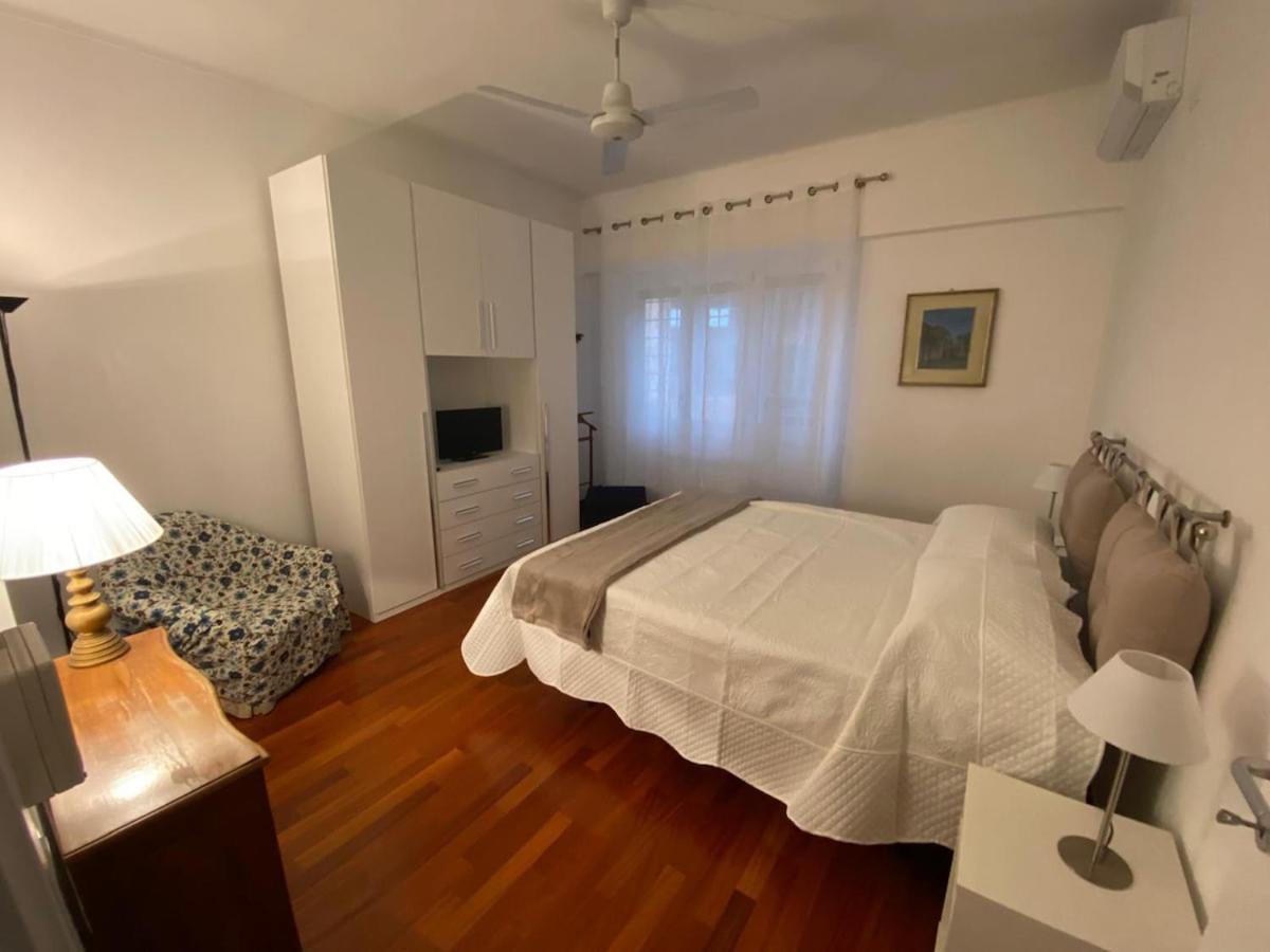 Desy Vatican House Apartment *