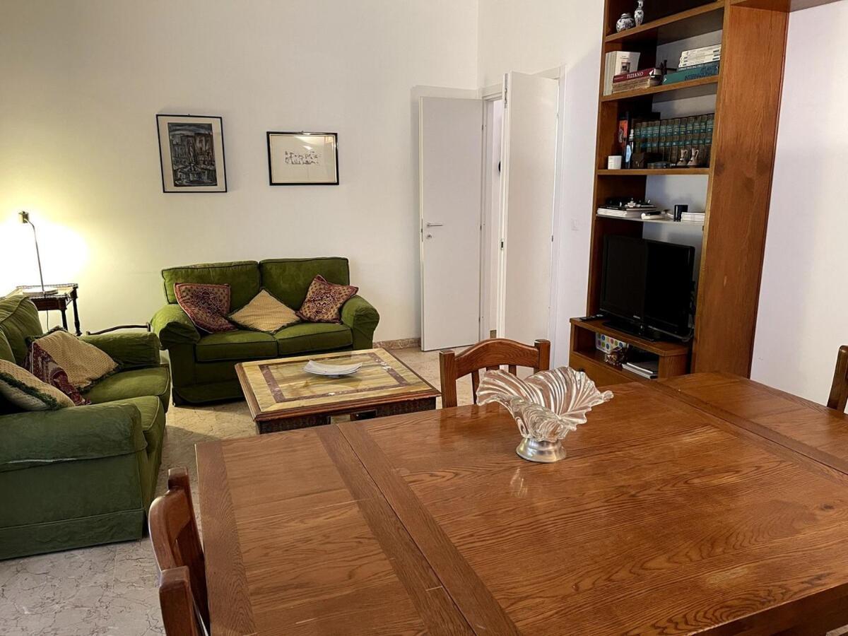 Apartment Desy Vatican House Rom