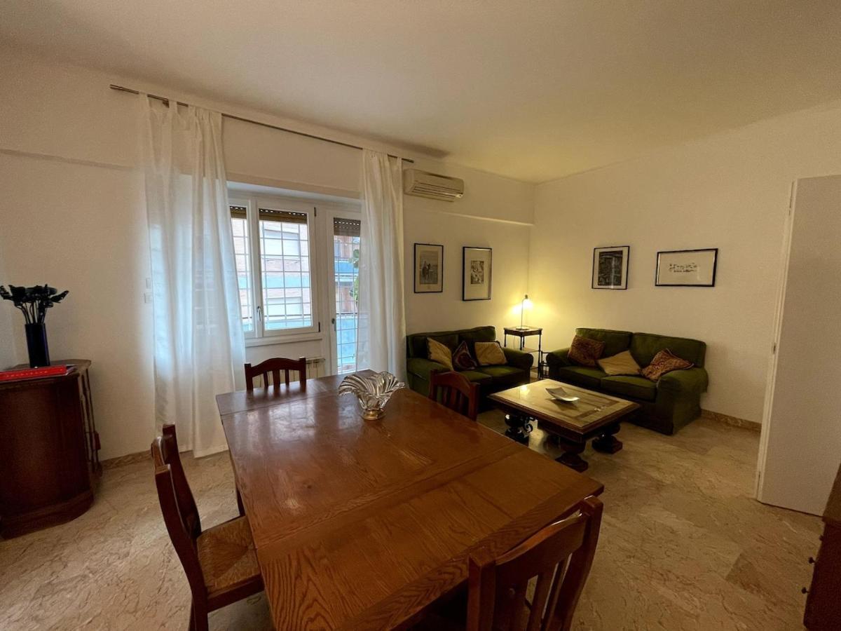 Apartment Desy Vatican House