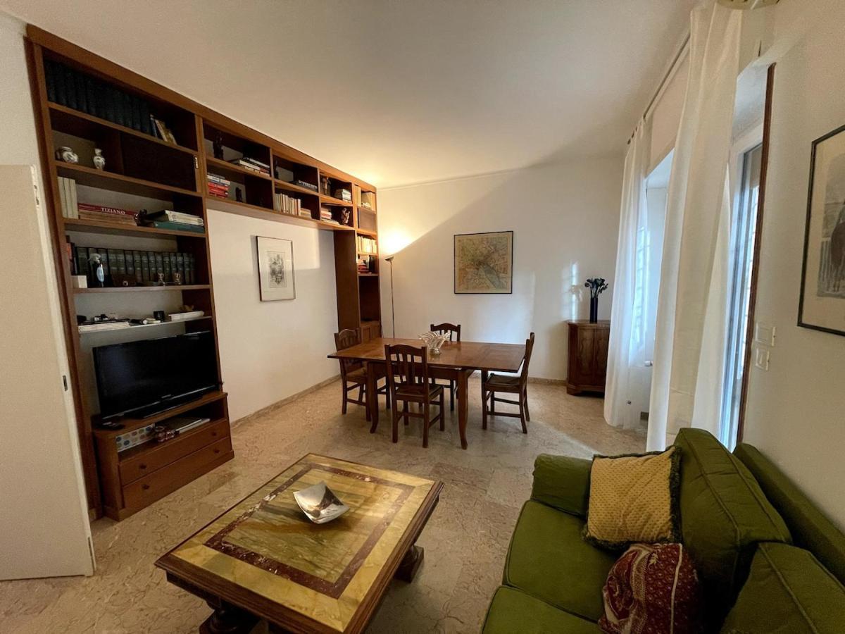 Desy Vatican House Apartment Rom